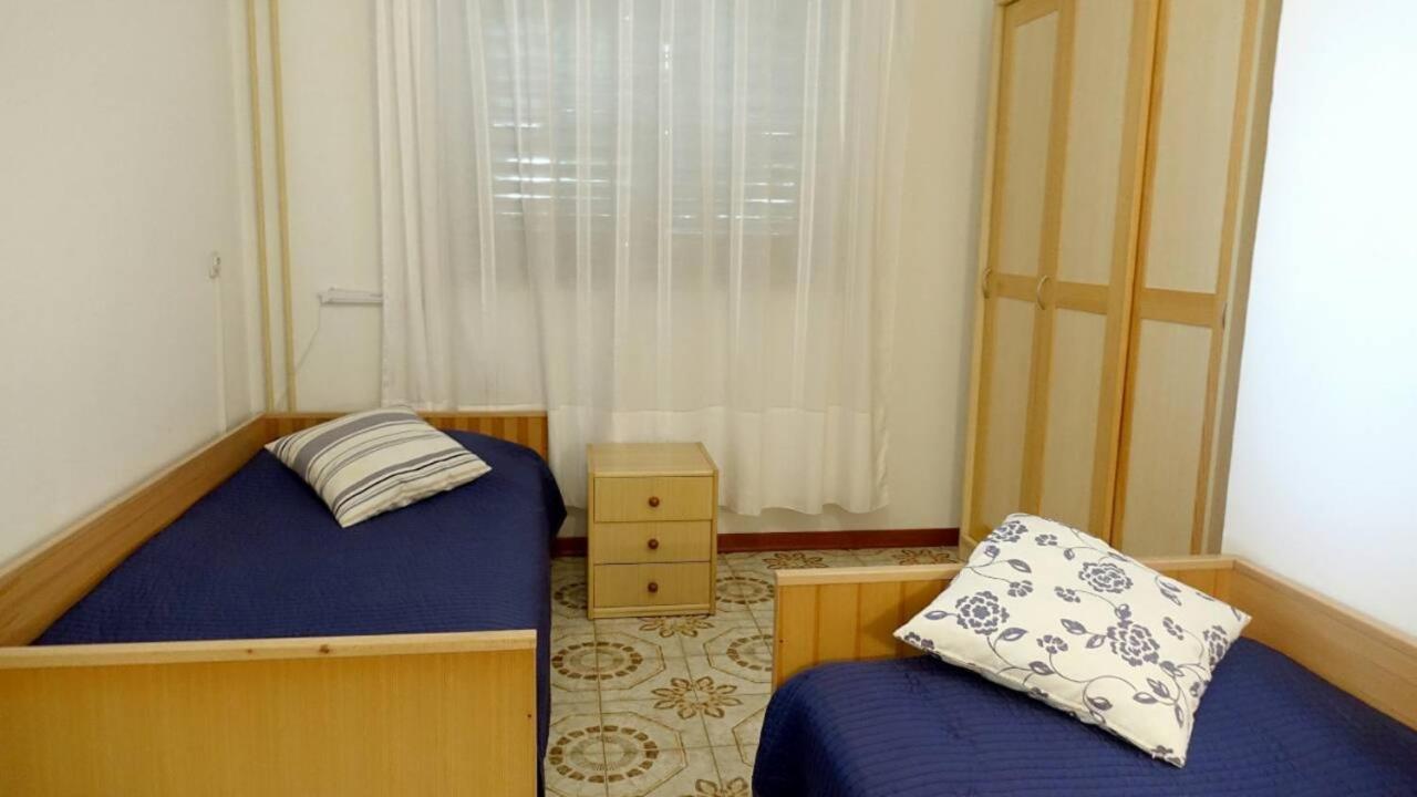 Appartamento Calm Sea View Banjole Esterno foto